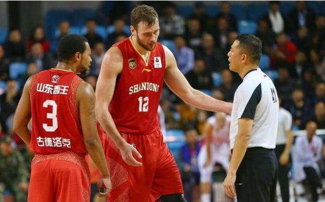 男篮外援爆料视频回放最新,视频回放揭示赛场幕后真相 第1张 男篮外援爆料视频回放最新,视频回放揭示赛场幕后真相 第1张